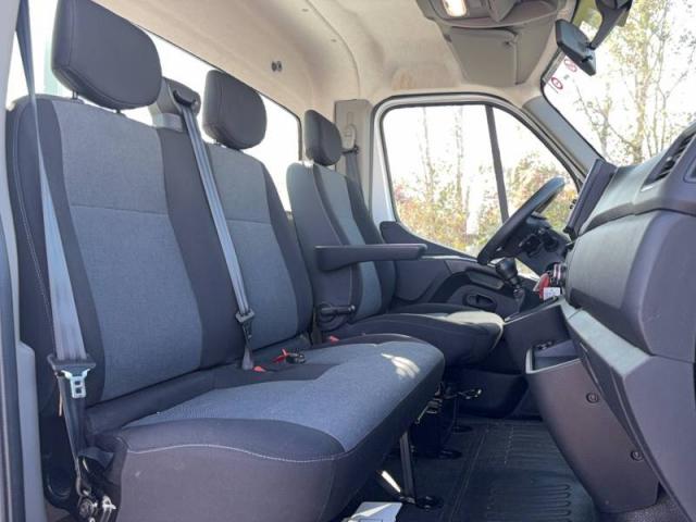 Renault Master image 3