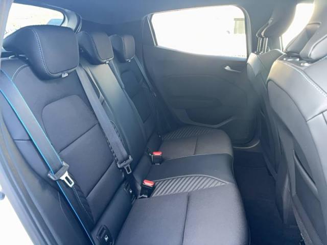 Renault Clio image 9