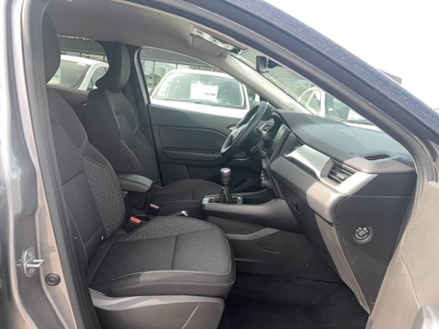 Renault Captur image 2