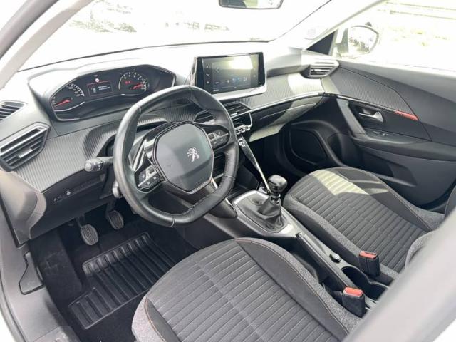 Peugeot 2008 image 4