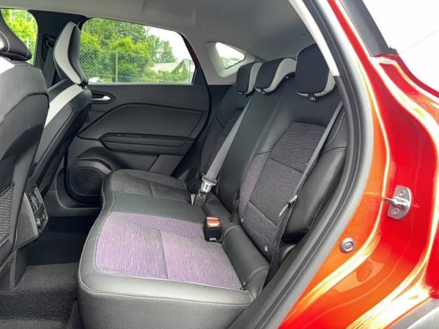 Renault Captur image 1