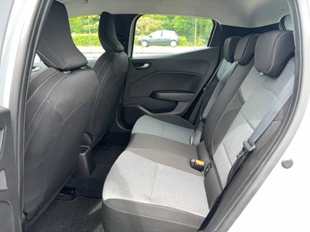 Renault Clio image 9