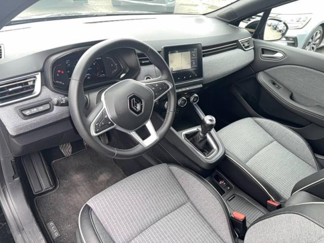 Renault Clio image 8