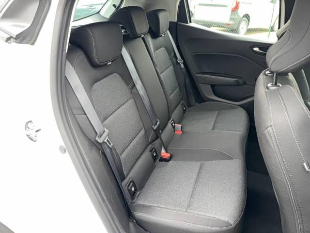 Renault Clio image 9