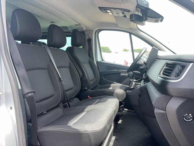 Renault Trafic image 9