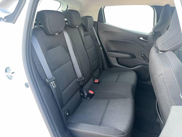 Renault Clio image 2