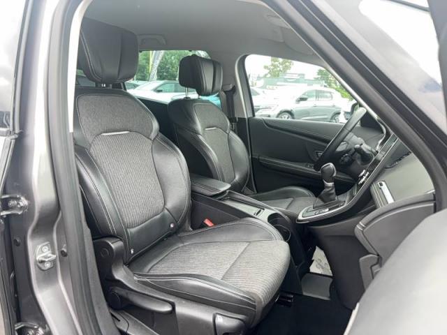 Renault Grand Scénic image 4