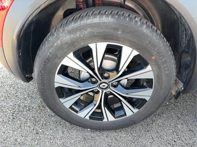 Renault Captur image 2