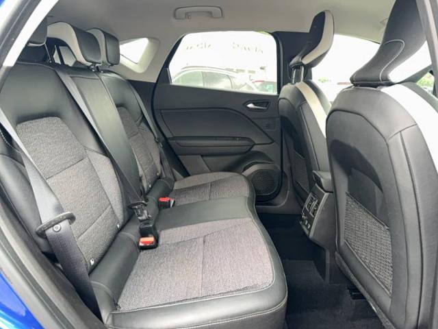 Renault Captur image 9