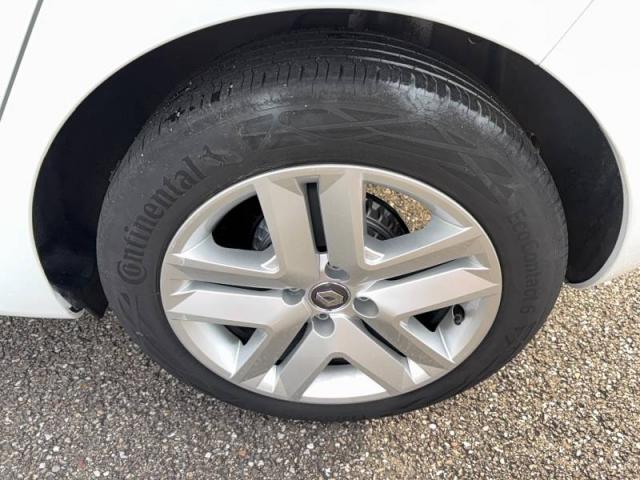 Renault Clio image 8