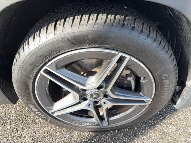 Mercedes Benz Gla image 3