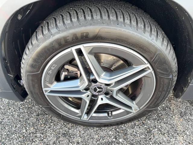 Mercedes Benz Gla image 8