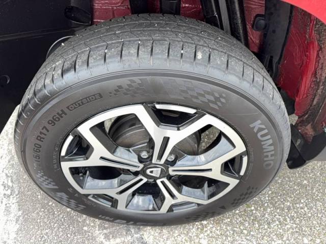 Dacia Duster image 2