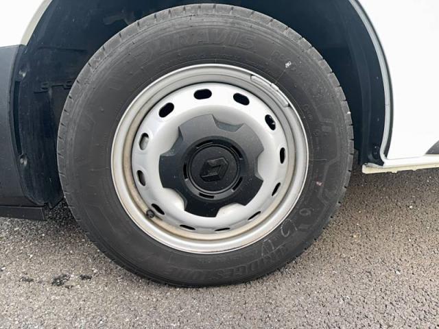 Renault Trafic image 9
