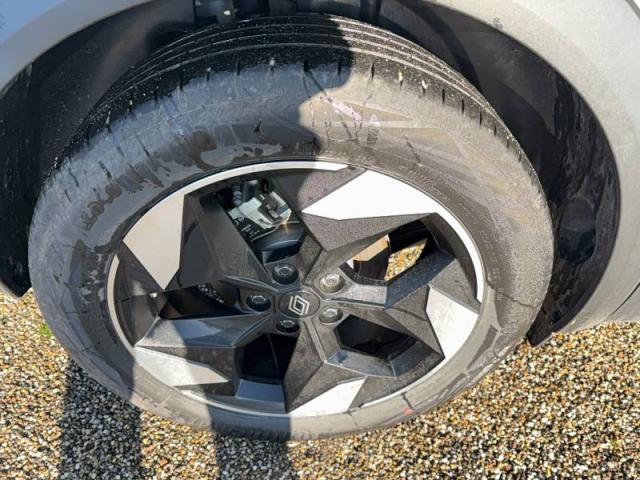 Renault Captur image 1