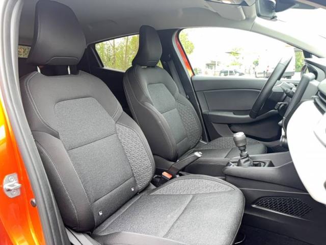 Renault Clio image 9