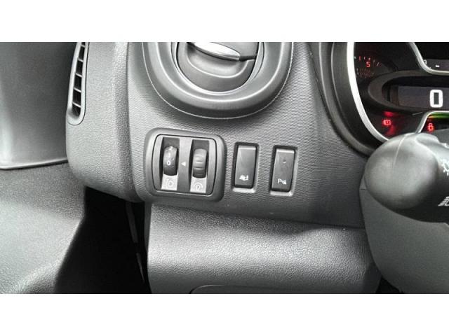 Renault Trafic image 8