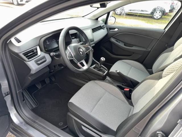 Renault Clio image 6