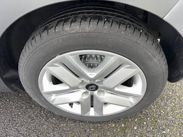 Renault Clio image 9