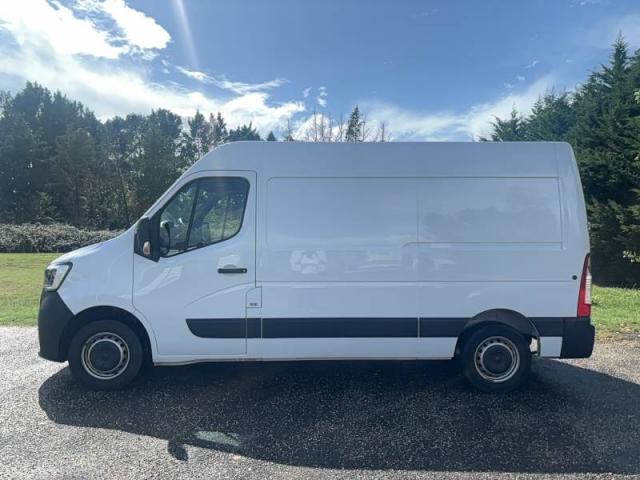 Renault Master image 1