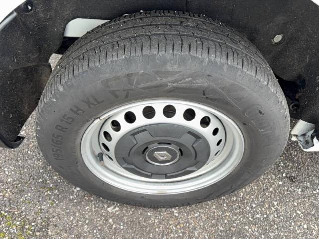 Renault Kangoo Van image 9