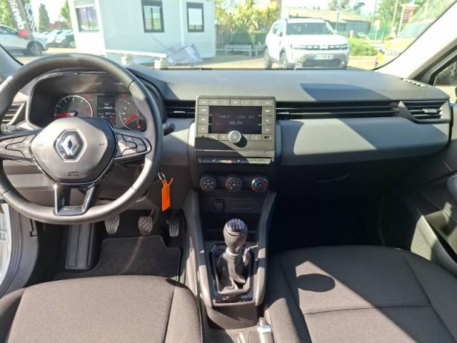 Renault Clio image 2