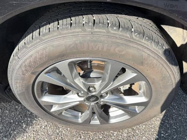 Ford Kuga image 5