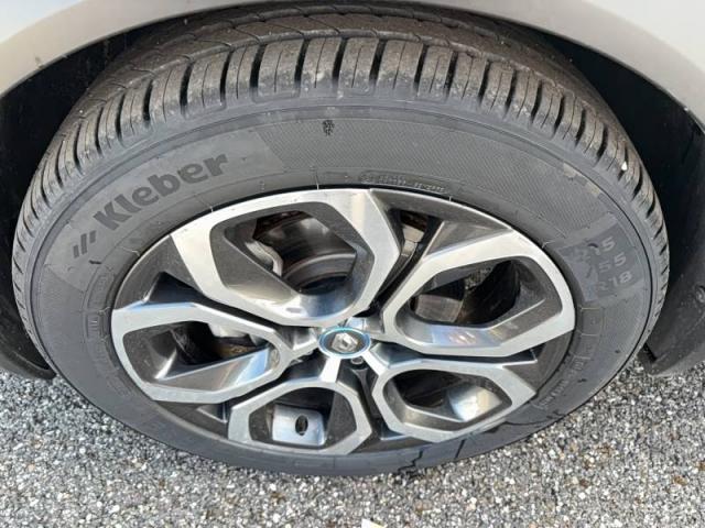 Renault Captur image 2