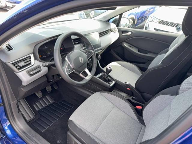 Renault Clio image 8