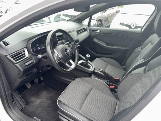 Renault Clio image 8