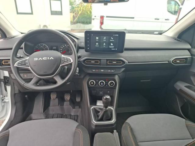 Dacia Sandero image 9