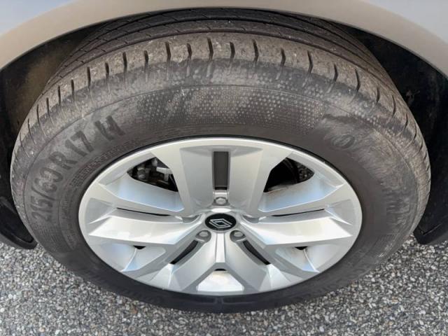 Renault Captur image 9