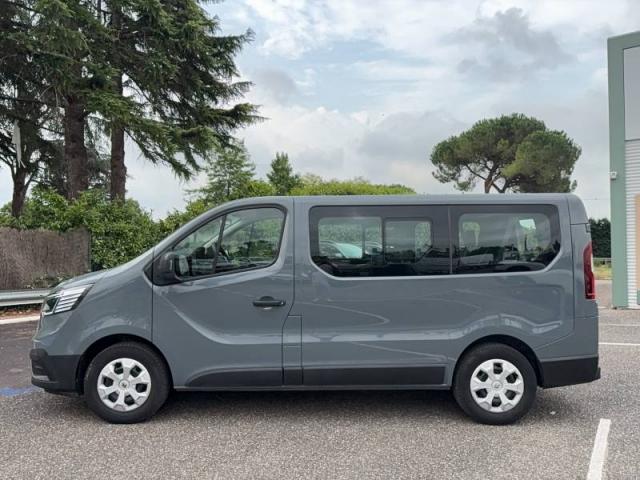 Renault Trafic image 7