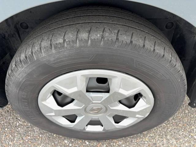 Renault Trafic image 2