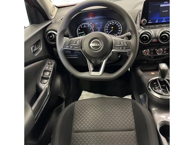 Nissan Juke image 6