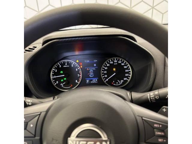 Nissan Juke image 8