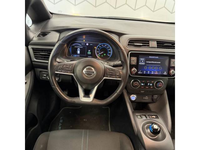 Nissan Leaf image 2
