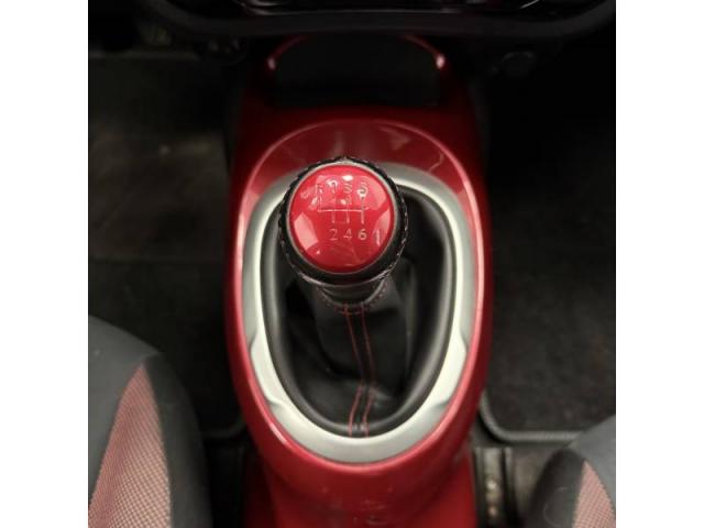 Nissan Juke image 9