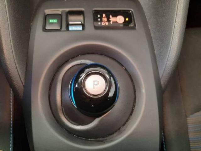 Nissan Leaf image 1
