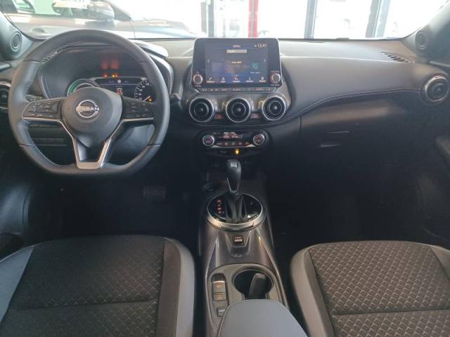 Nissan Juke image 9