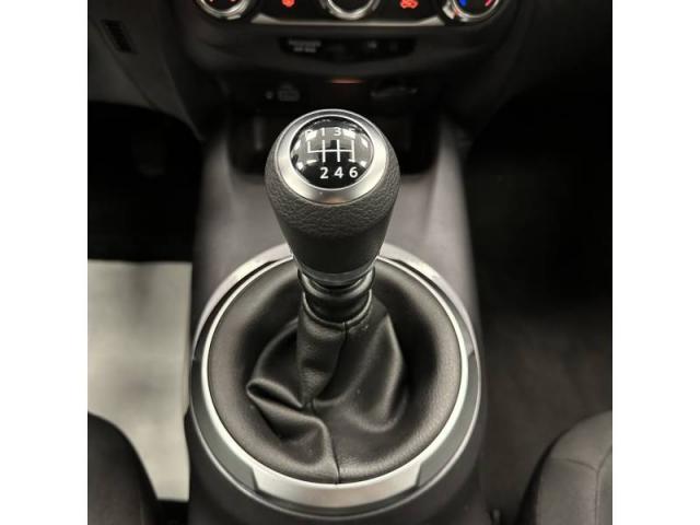 Nissan Juke image 6