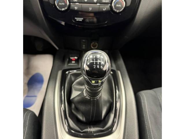 Nissan X-Trail image 1