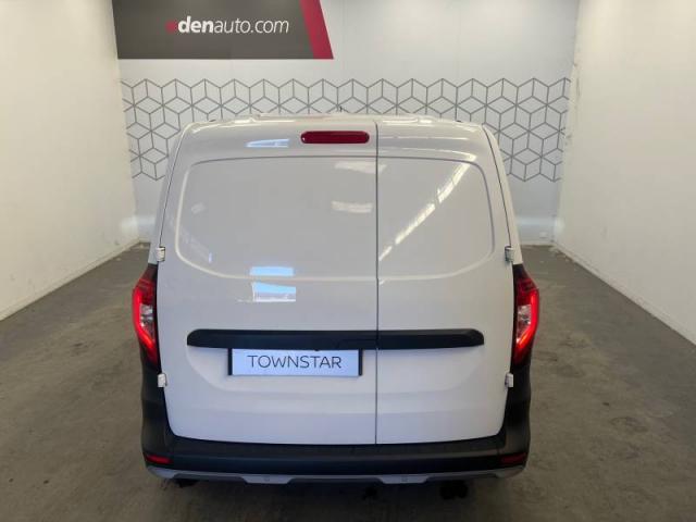 Nissan Townstar image 7