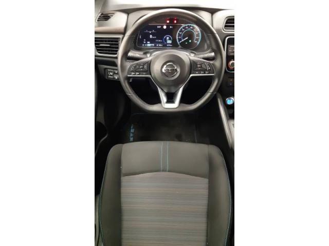 Nissan Leaf image 9