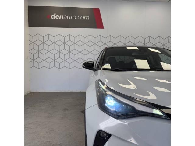 Toyota C-Hr image 9