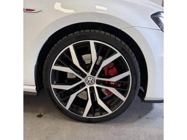 Volkswagen Golf image 4