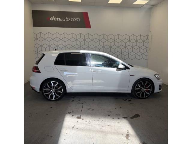 Volkswagen Golf image 8