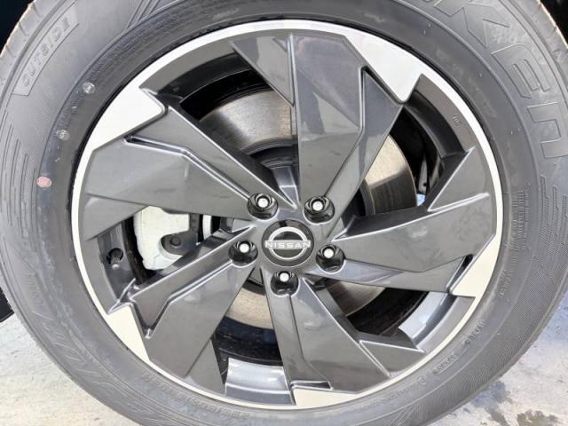 Nissan X-Trail image 7