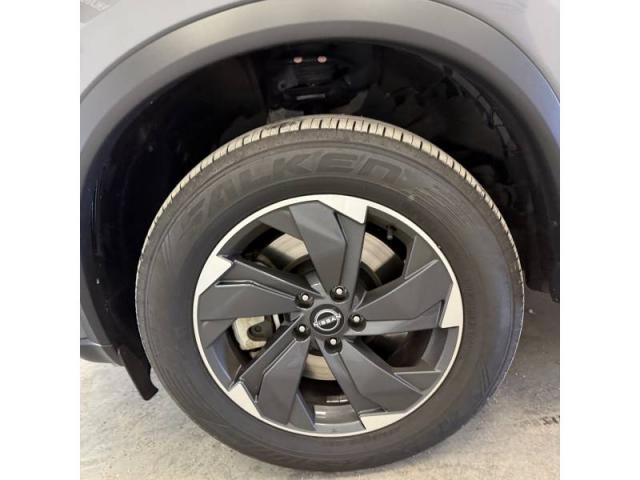 Nissan X-Trail image 6