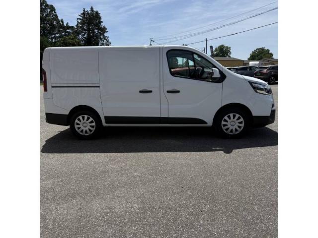 Nissan Primastar image 6